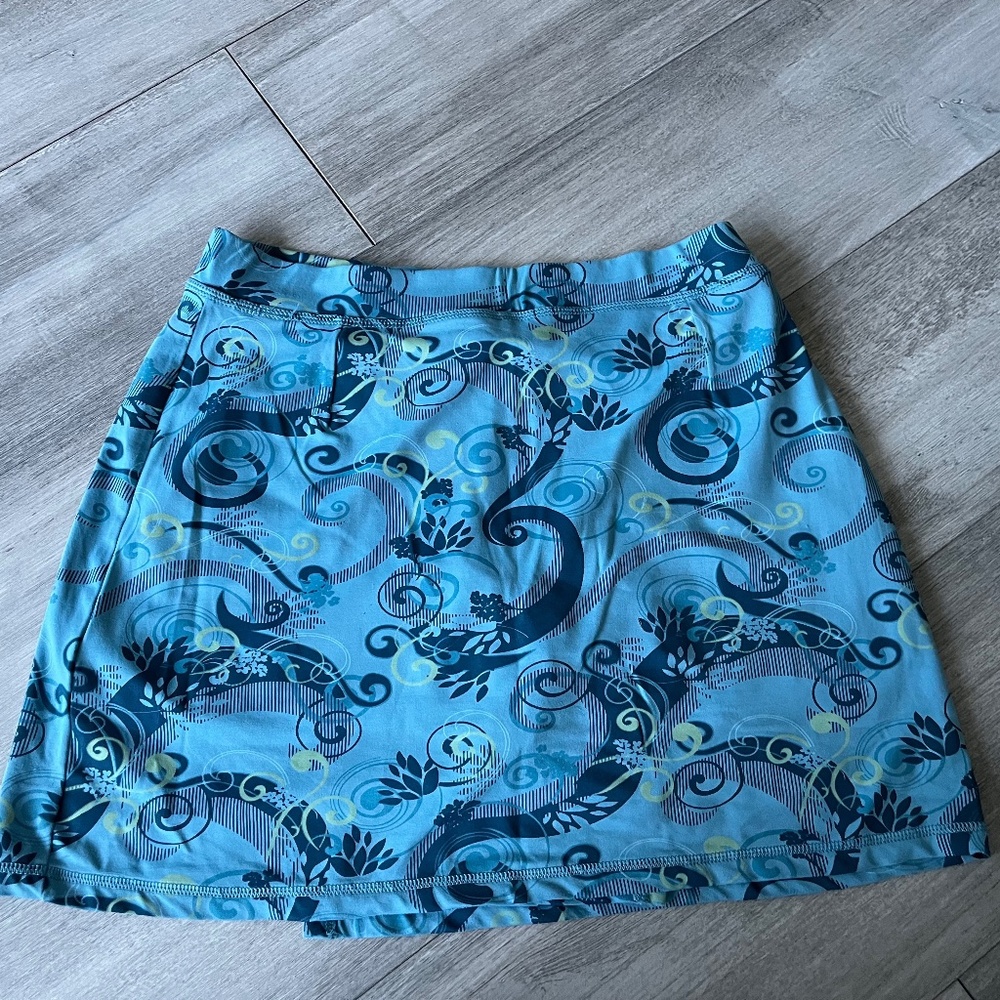 Title Nine Women’s Skort. Size Medium